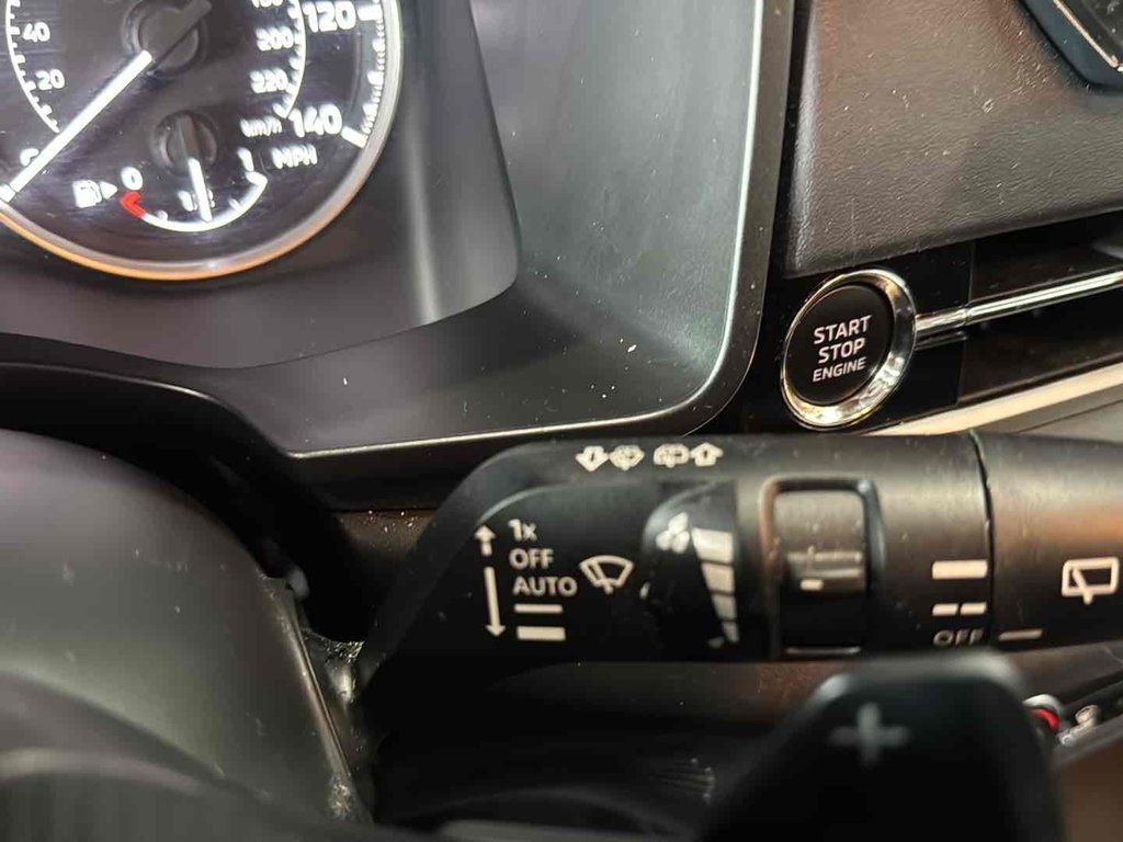 Used 2024 Black Mitsubishi SE Black Edition image 43