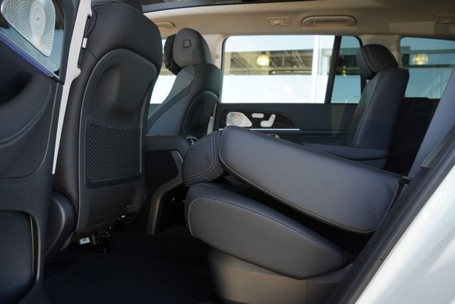 New 2026 Polar White Mercedes-Benz GLS 450 image 31