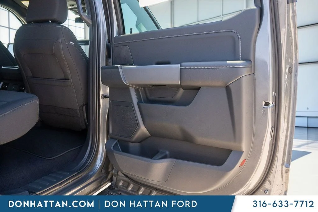 New 2026 Carbonized Gray Metallic Ford XLT image 23