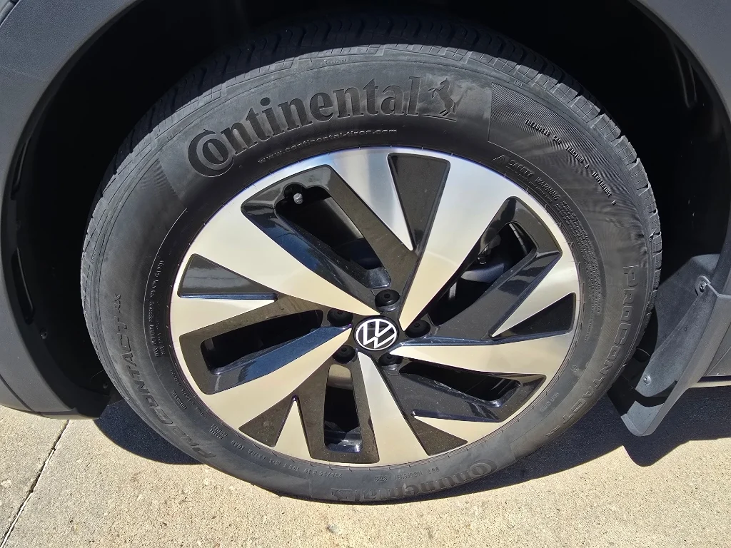 Used 2024 Pure Gray Volkswagen Standard image 10