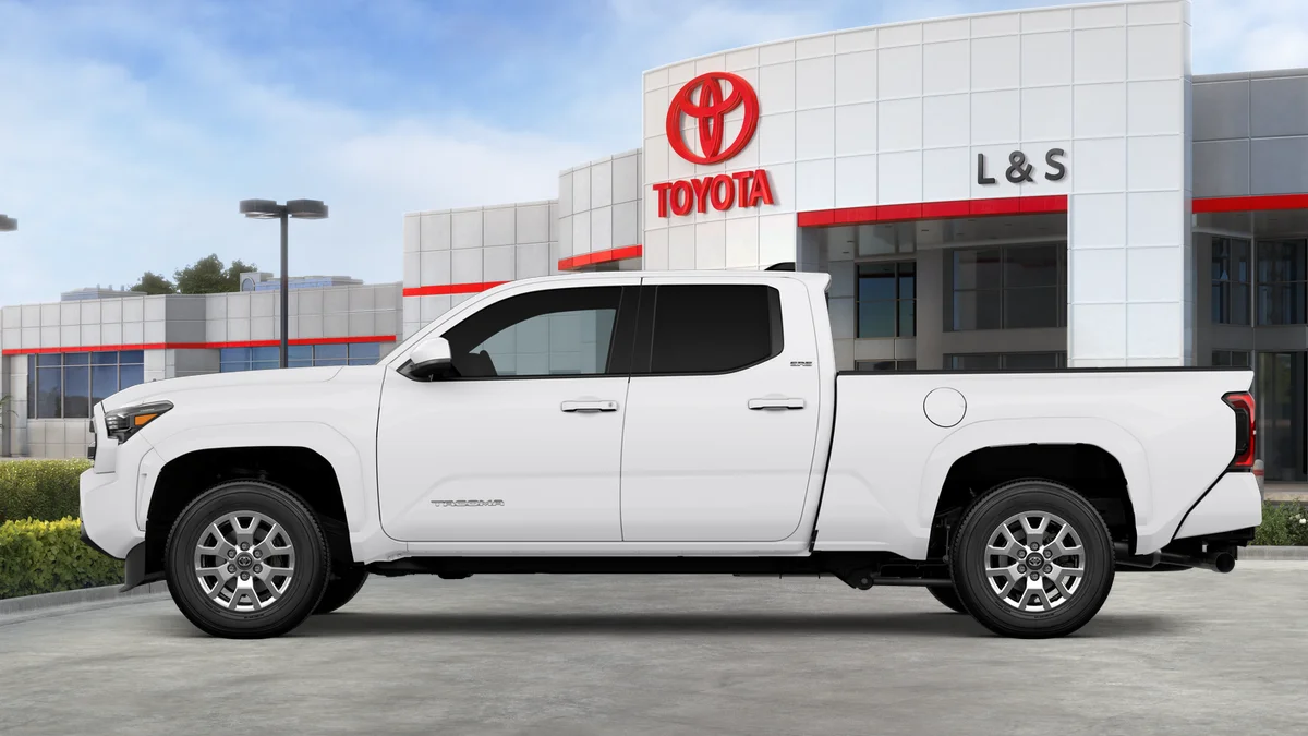 New 2026 Ice Cap Toyota SR5 image 15