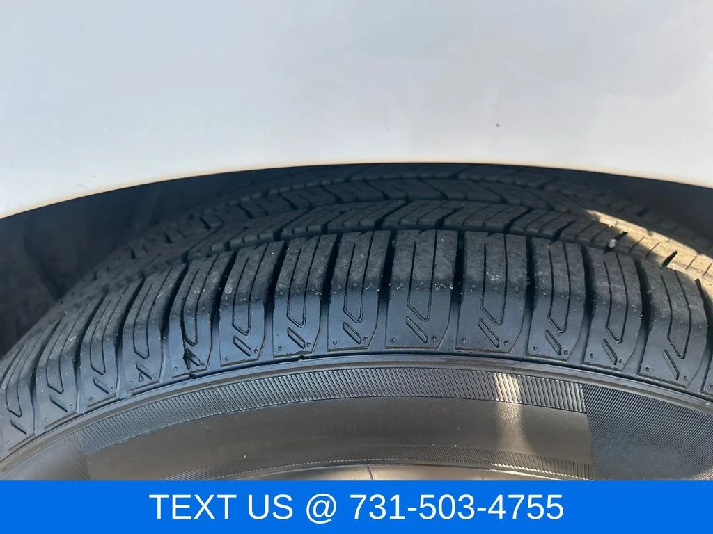Used 2019 White Honda EX-L image 29