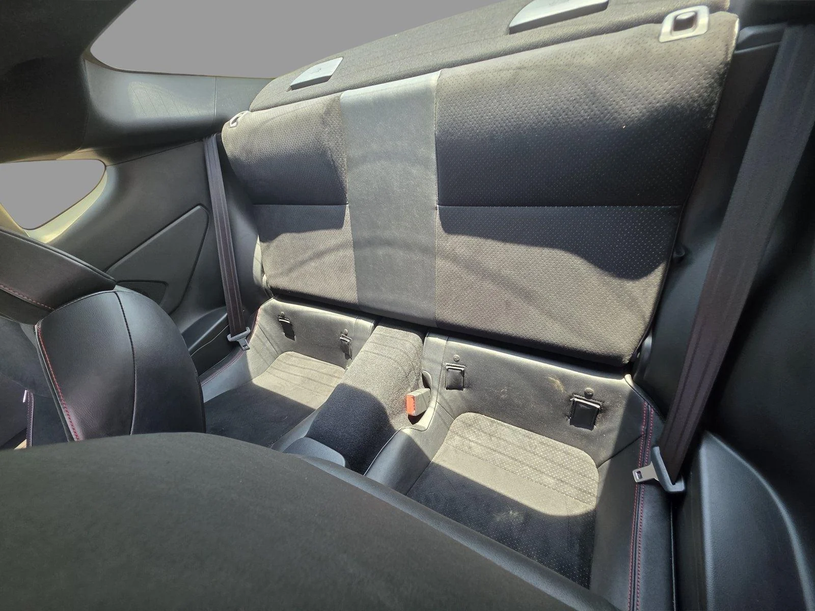 Used 2023 Crystal White Pearl Subaru Limited image 20