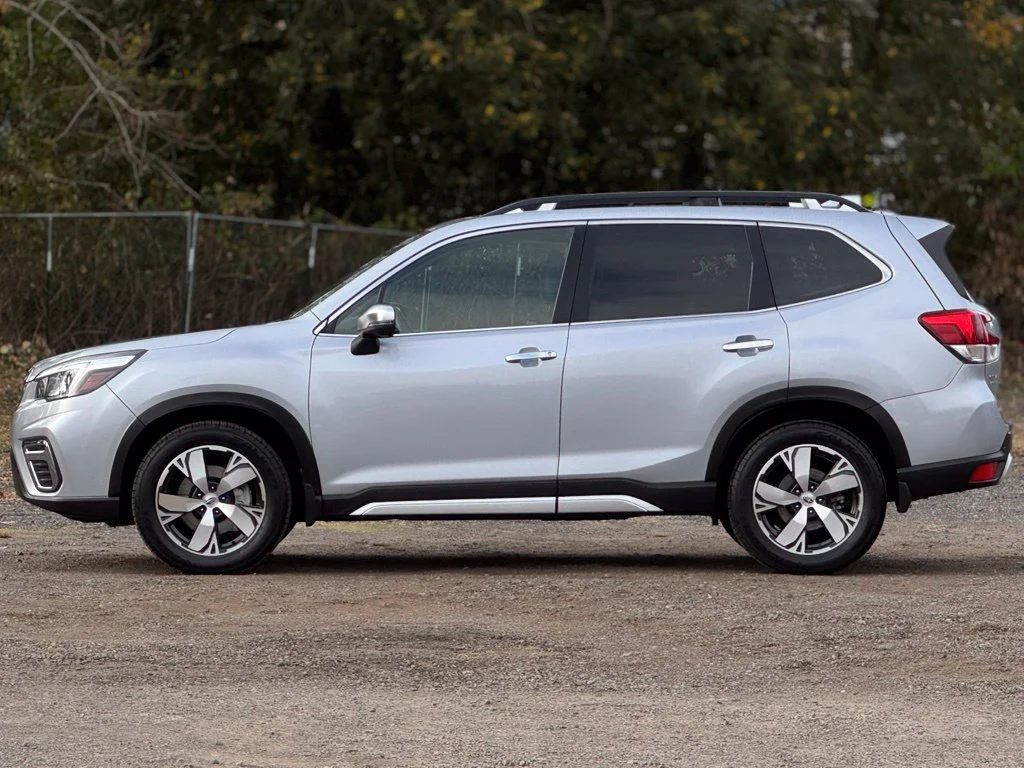 Used 2019 Ice Silver Metallic Subaru Touring image 4