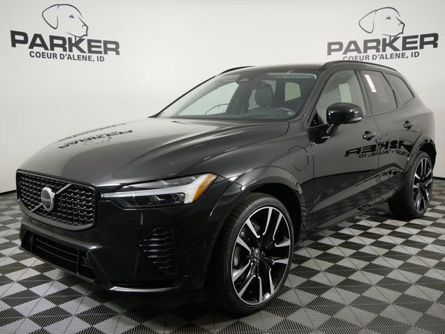 2024 Volvo XC60 T8 Ultimate Dark Theme AWD's photo