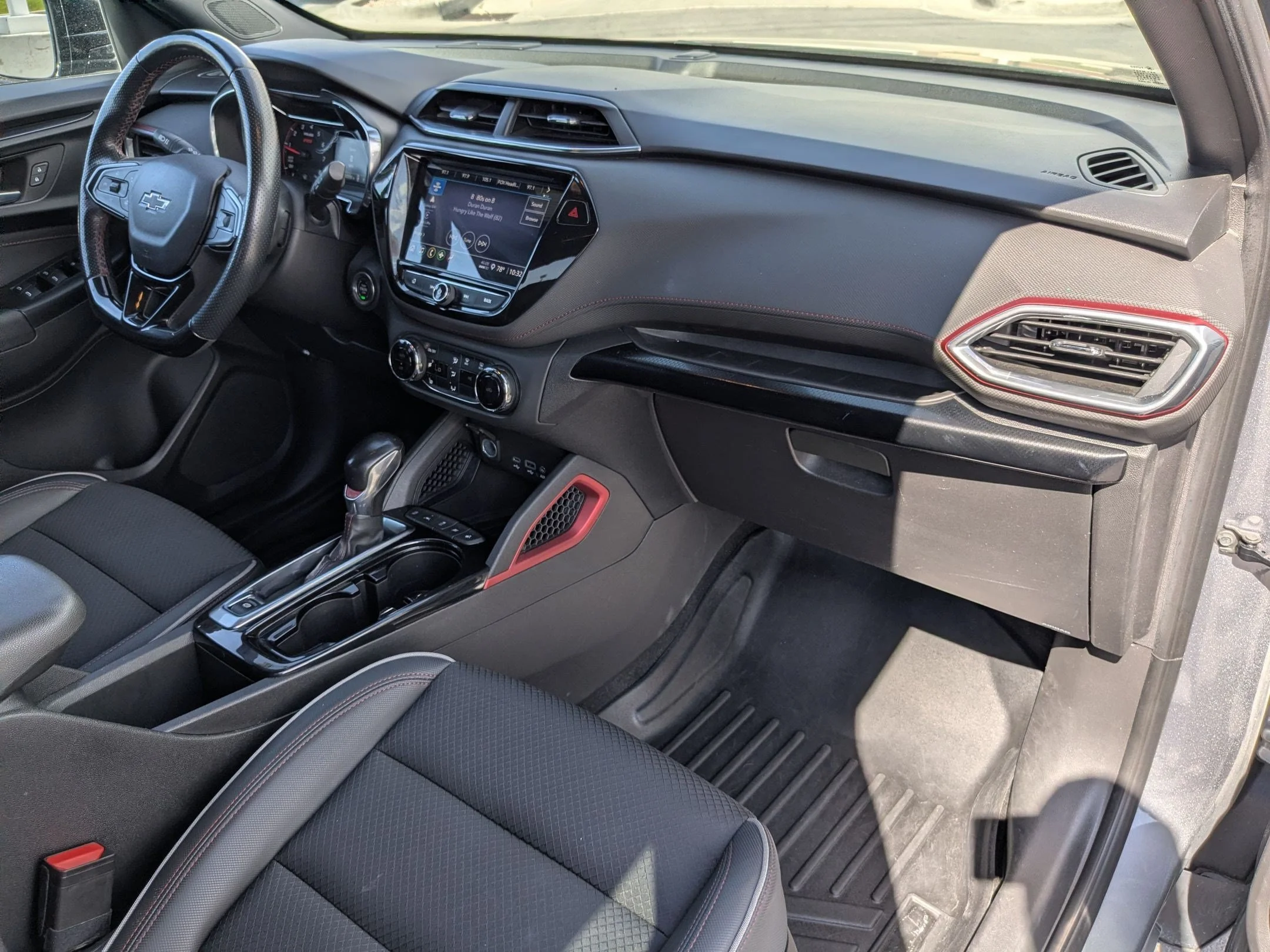 Used 2022 Satin Steel Metallic Chevrolet RS image 27