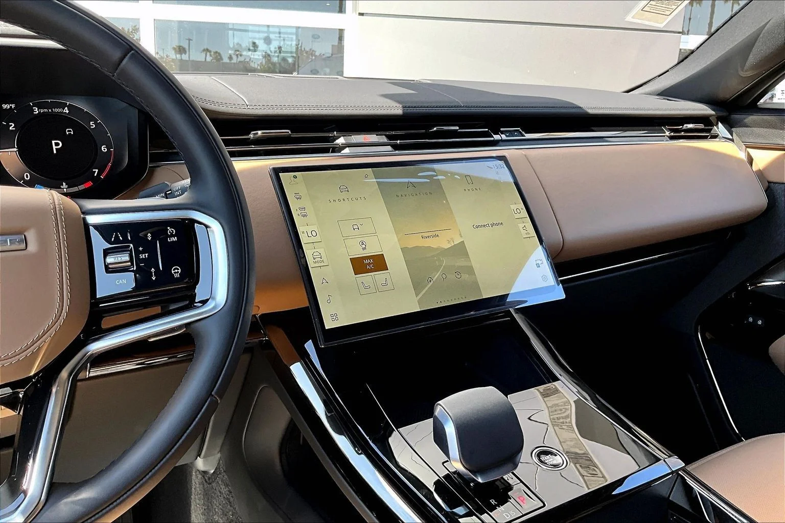 New 2026 Fuji White Land Rover SE image 7