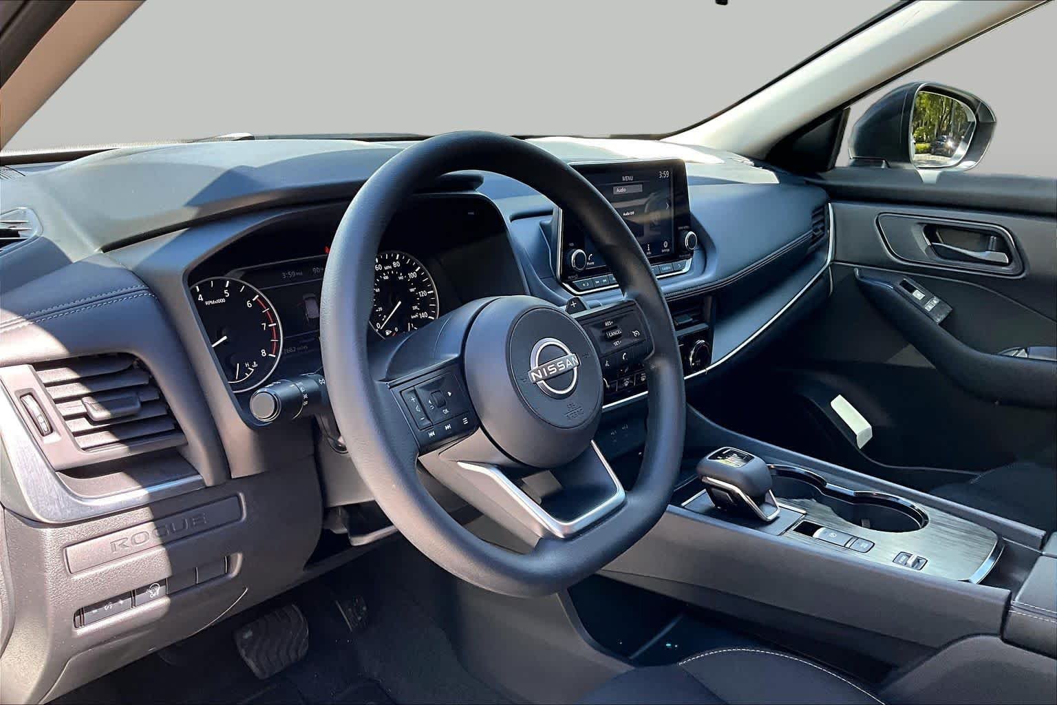 Used 2024 Glacier White Nissan S image 18