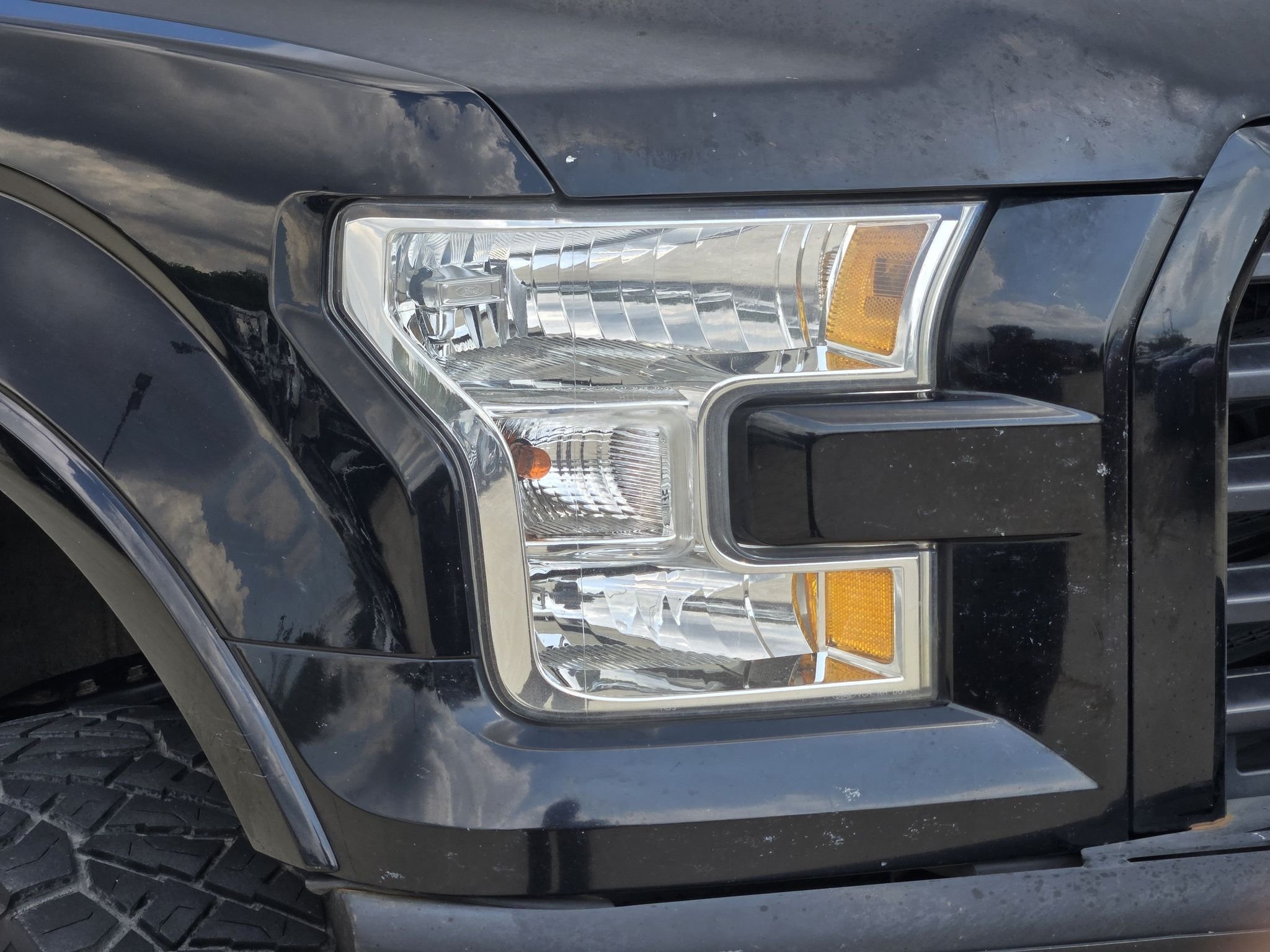 Used 2017 Shadow Black Ford XLT image 10