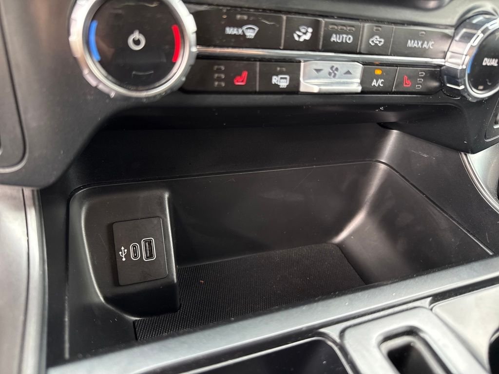 Used 2025 Antimatter Blue Metallic Ford Tremor image 33