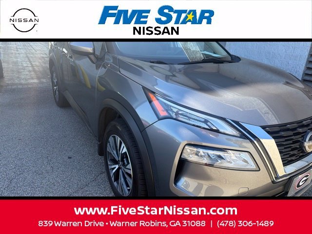 Used 2023 Gray Nissan SV image 7