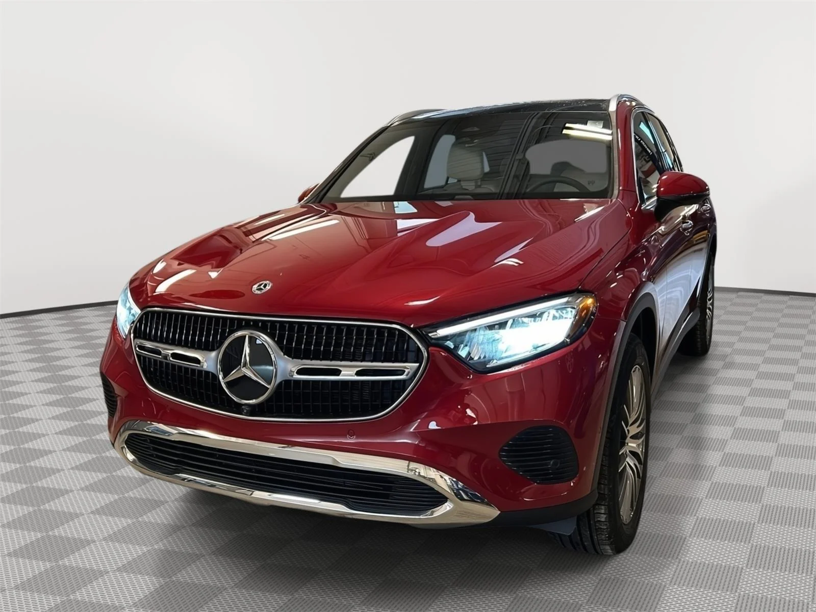 New 2026 MANUFAKTUR Patagonia Red Metallic Mercedes-Benz GLC 300 image 7
