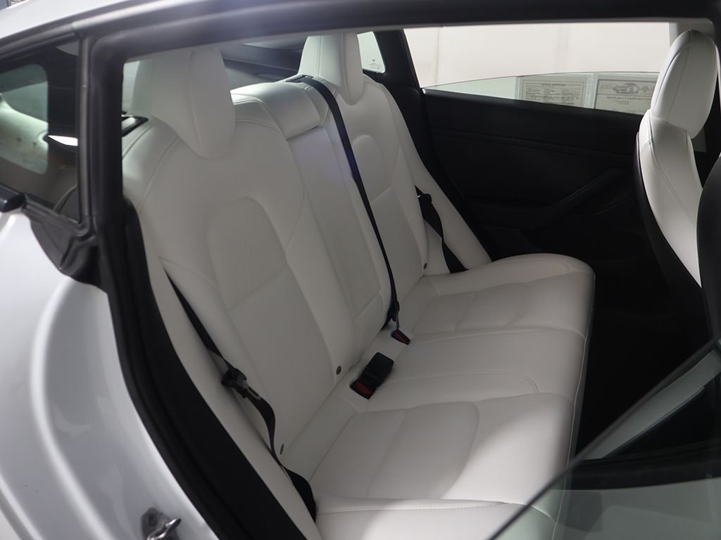 Used 2022 White Tesla Long Range image 33
