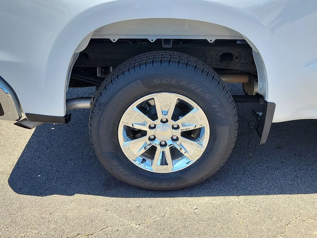 Used 2019 Summit White Chevrolet LT image 7