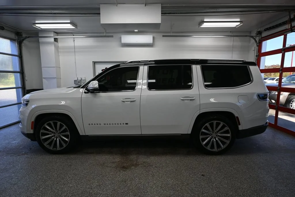 Used 2022 White Jeep Series II image 6