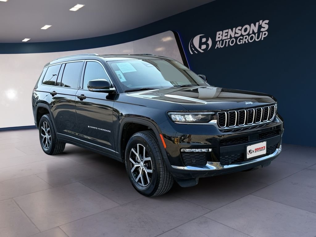 Used 2024 Black Jeep Limited image 7