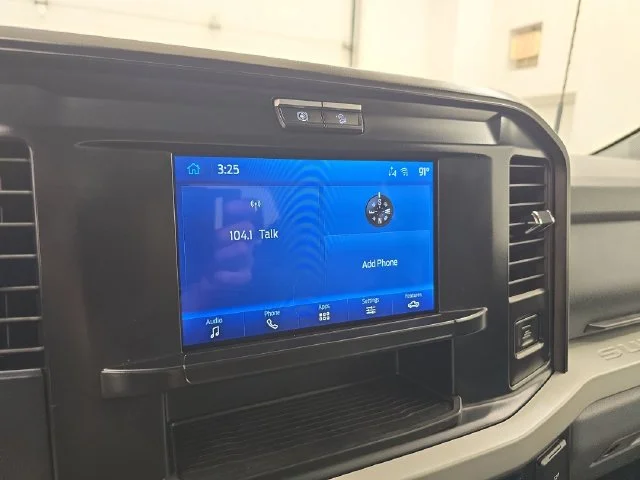 New 2027 Oxford White Ford F-350® XLT image 28