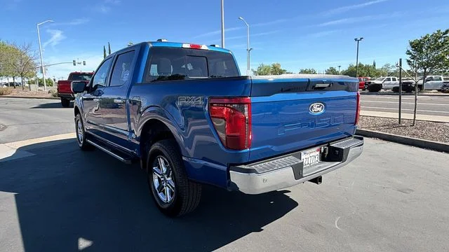 Used 2024 Blue Ford XLT image 6