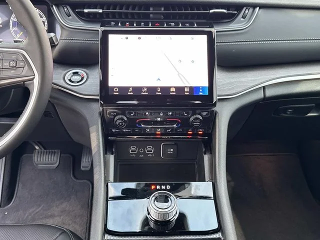 New 2025 White Jeep Limited image 17