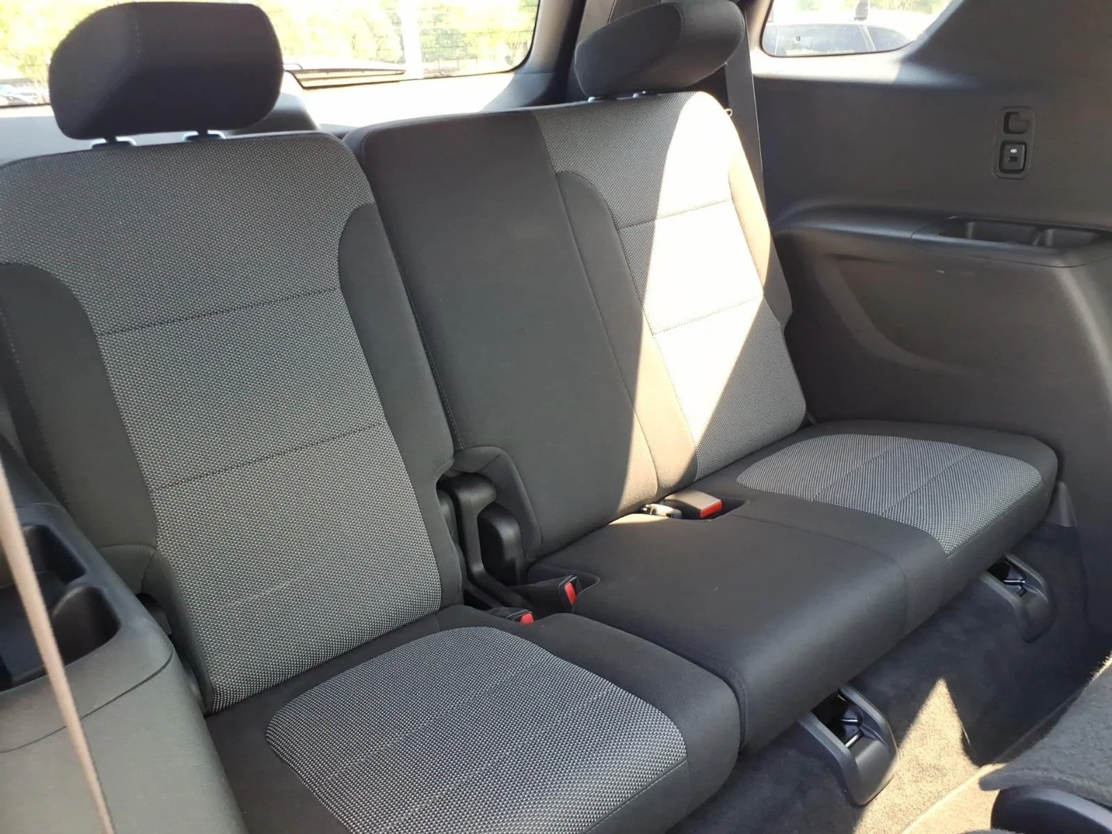 Used 2023 Silver Sage Metallic Chevrolet LT Cloth image 29