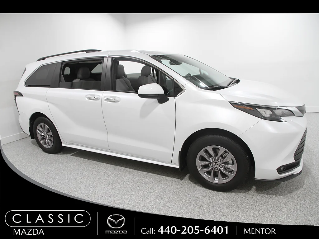 2026 Toyota Sienna XLE