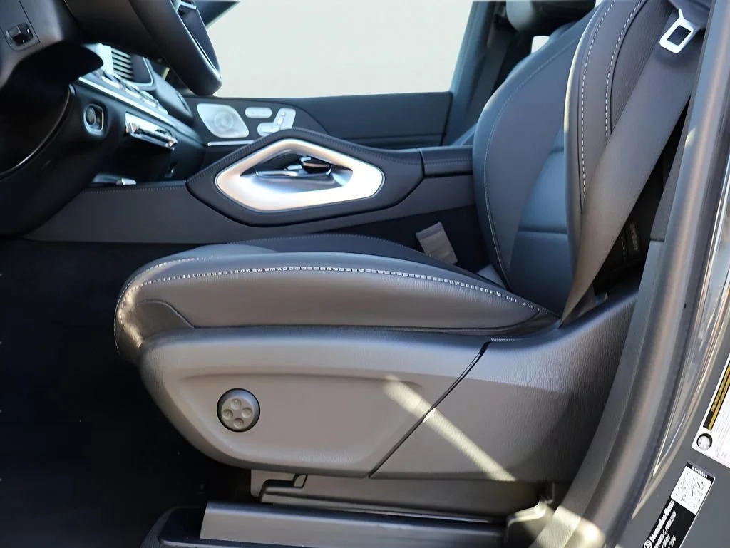 New 2026 MANUFAKTUR Silicon Grey Mercedes-Benz GLE 450 image 81