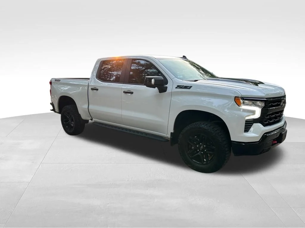Used 2024 White Chevrolet LT Trail Boss image 8