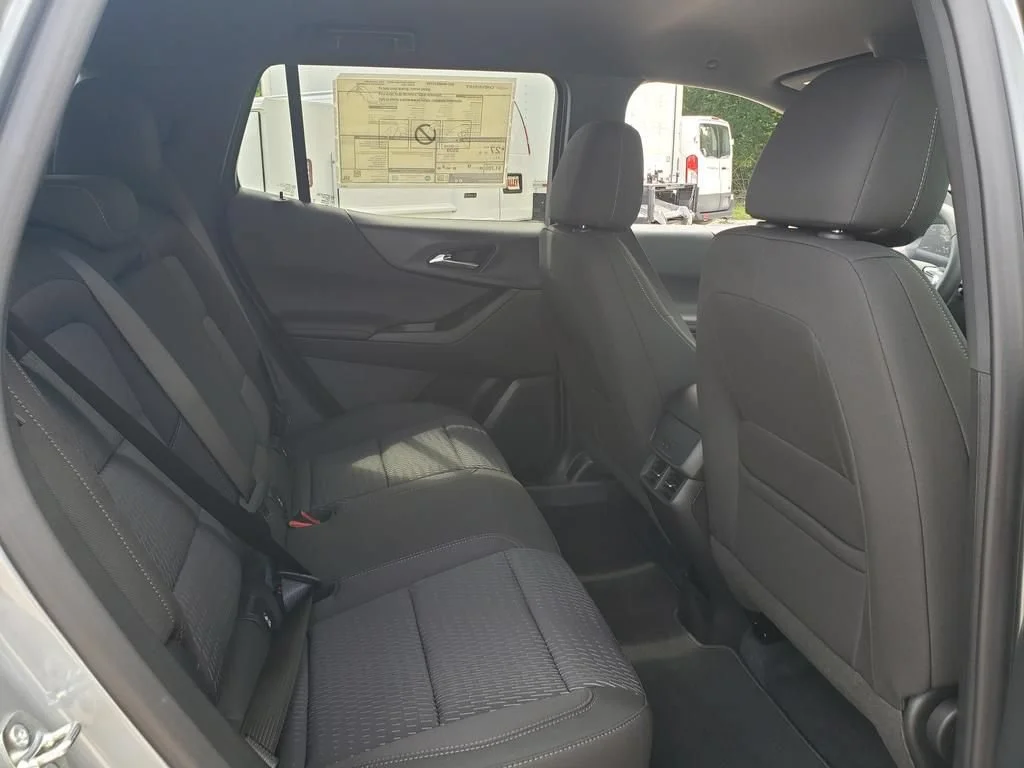 2027 Chevrolet Equinox LT - Photo 20