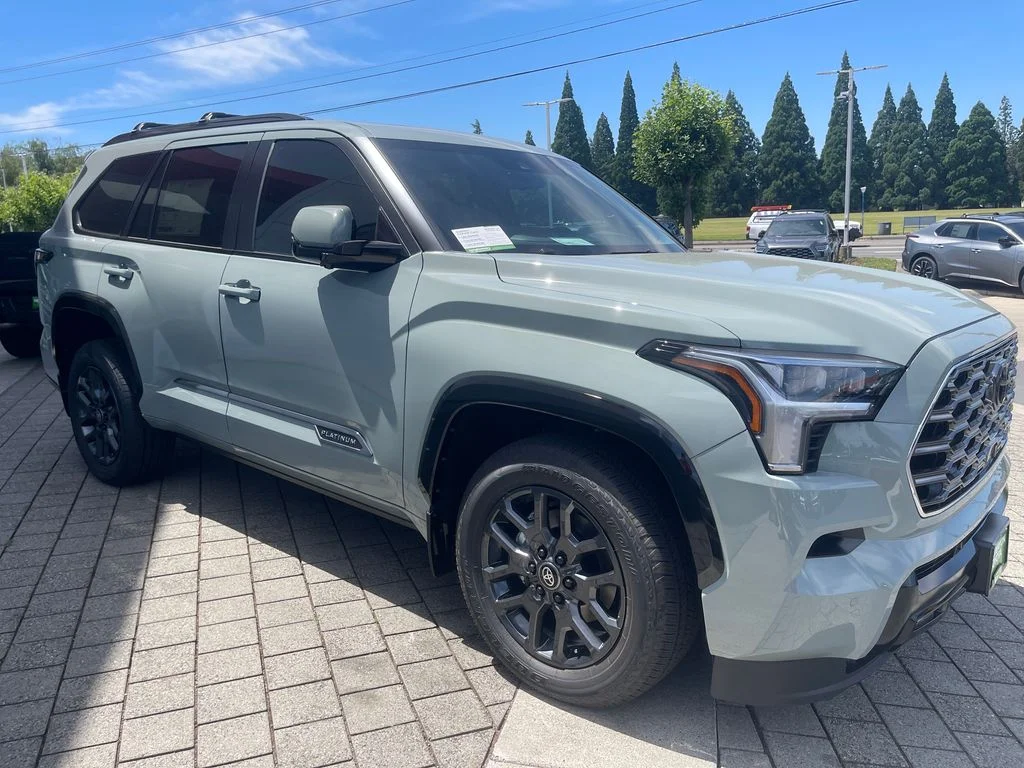 New 2026 Lunar Rock Toyota Platinum image 7