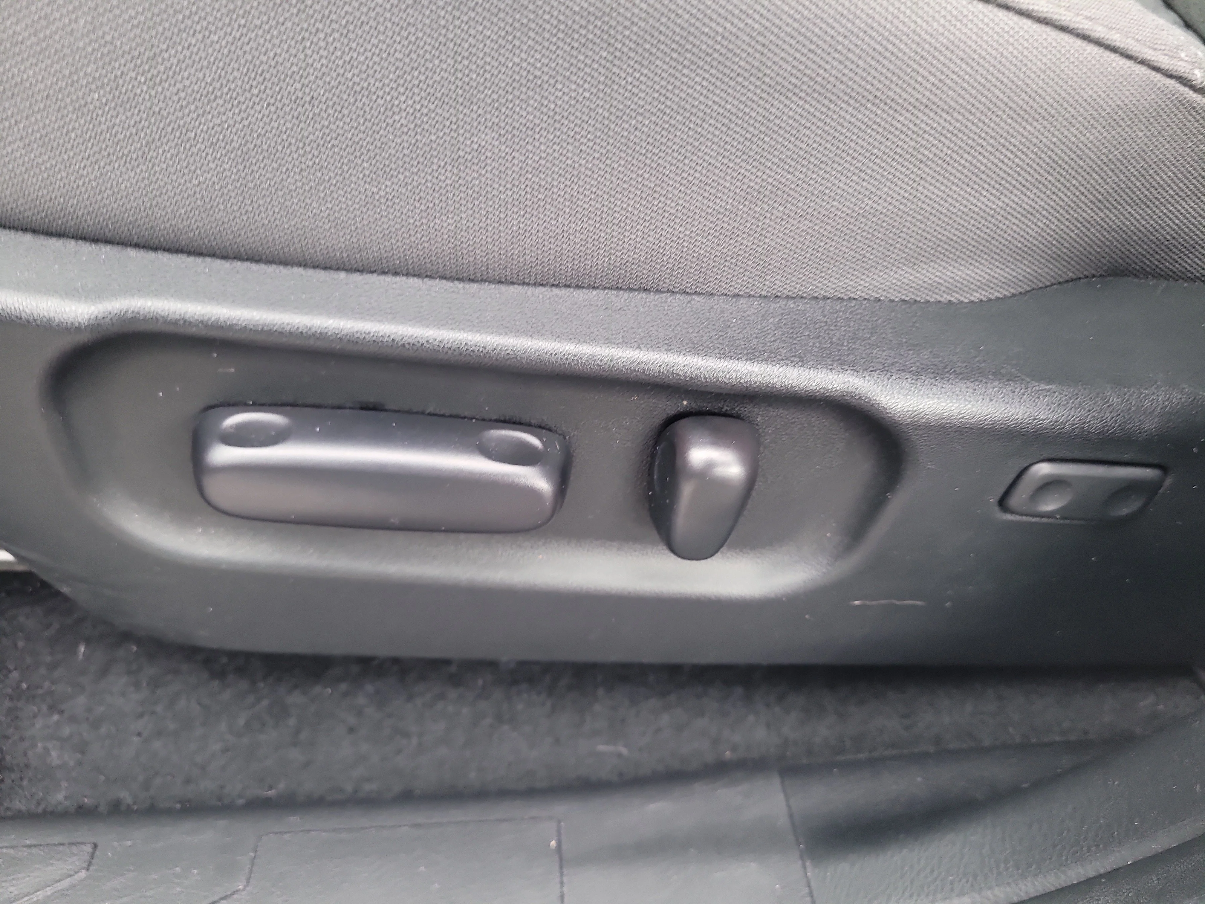 Certified Used 2022 Magnetic Gray Metallic Toyota SR5 image 20
