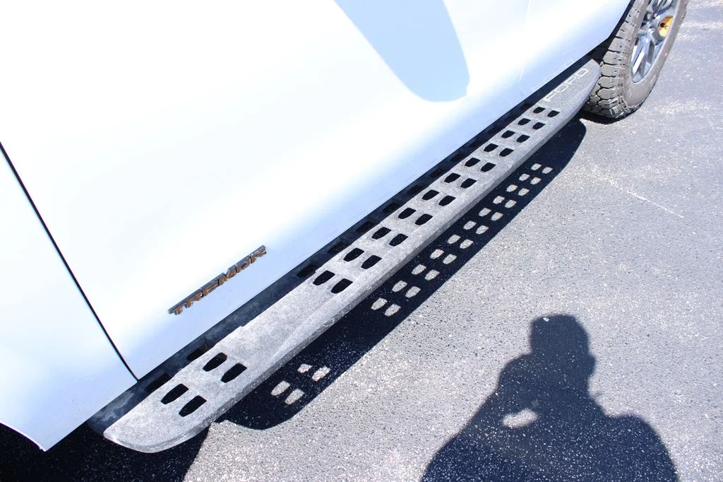 New 2026 Oxford White Ford Tremor® image 7
