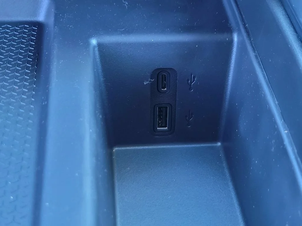2026 GMC Acadia AT4 - Photo 17