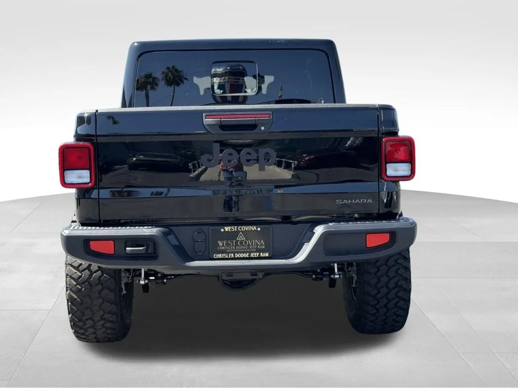 New 2026 Black Clear-Coat Exterior Paint Jeep Sahara image 9