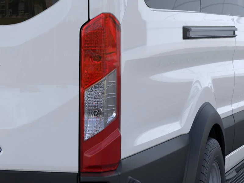 New 2026 Oxford White Ford Passenger Van XLT image 21