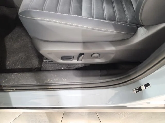 New 2026 Moonstone Gray Metallic Mitsubishi SE S-AWC image 10