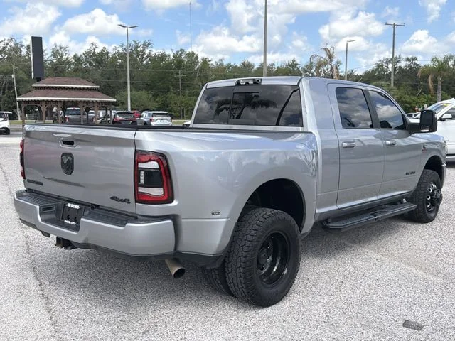 Used 2023 Silver Ram Laramie image 4