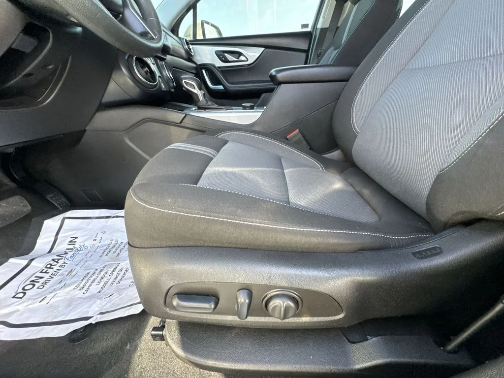 Used 2023 White Chevrolet LT image 12