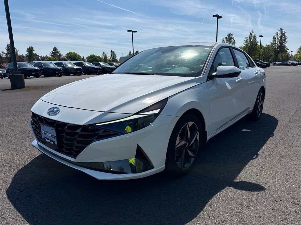 Used 2023 Lunar White Hyundai Limited image 2