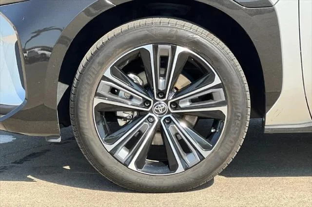 Certified Used 2023 ELEMENTAL SILVER Toyota  image 29