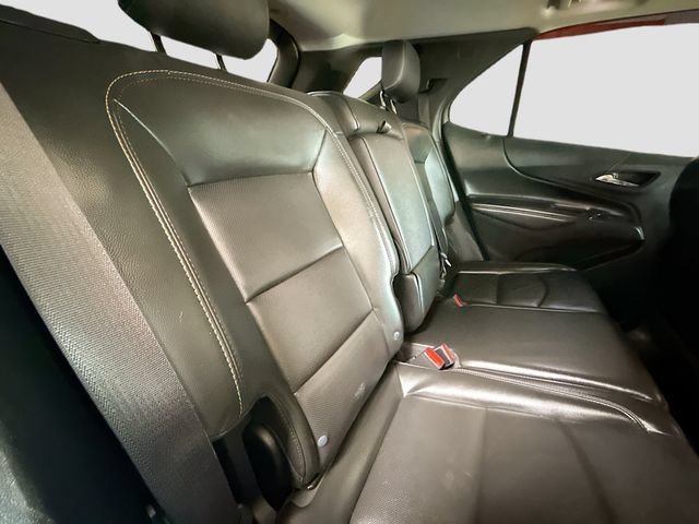 Used 2018 IRIDESCENT PEARL TRICOAT Chevrolet Premier image 26