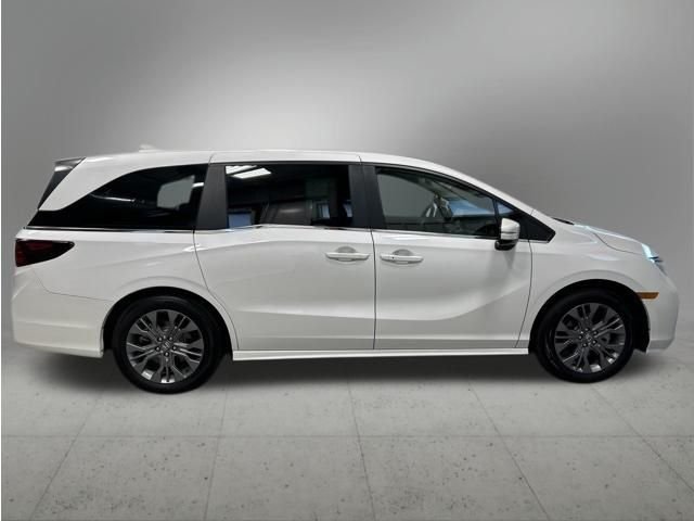 2026 Honda Odyssey Touring - Photo 7