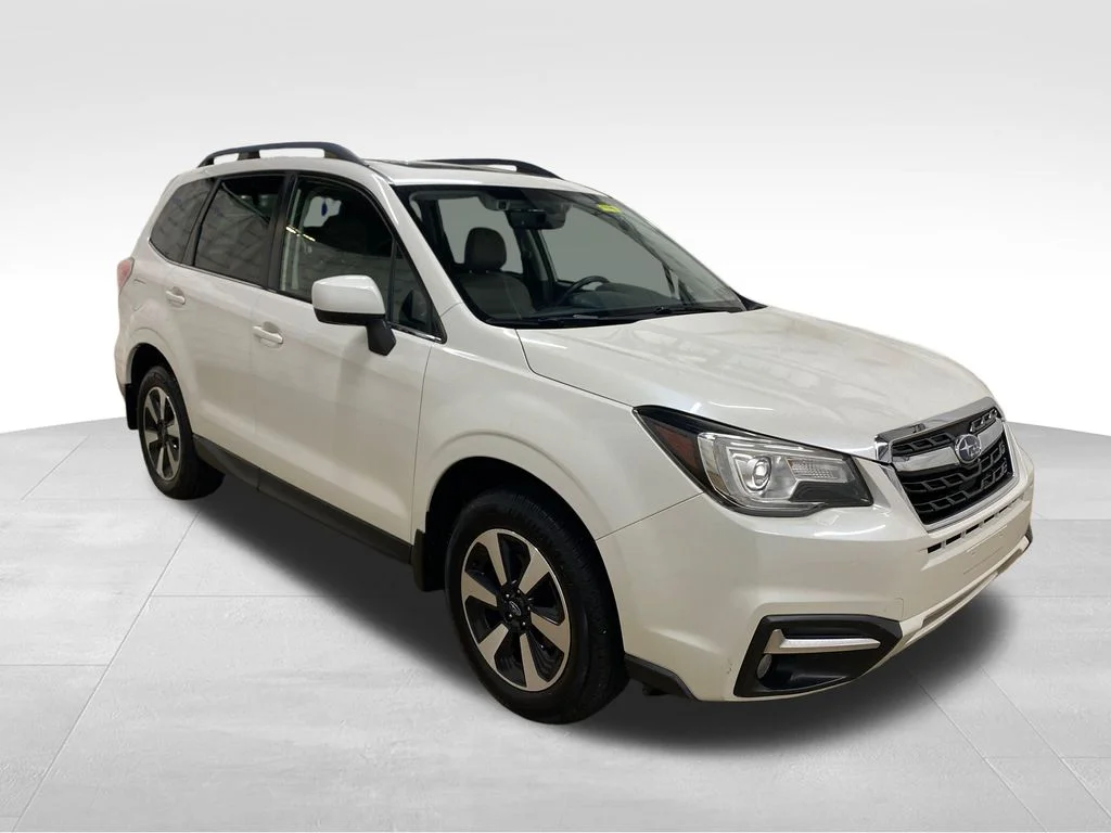 Used 2018 White Subaru 2.5i Limited image 2