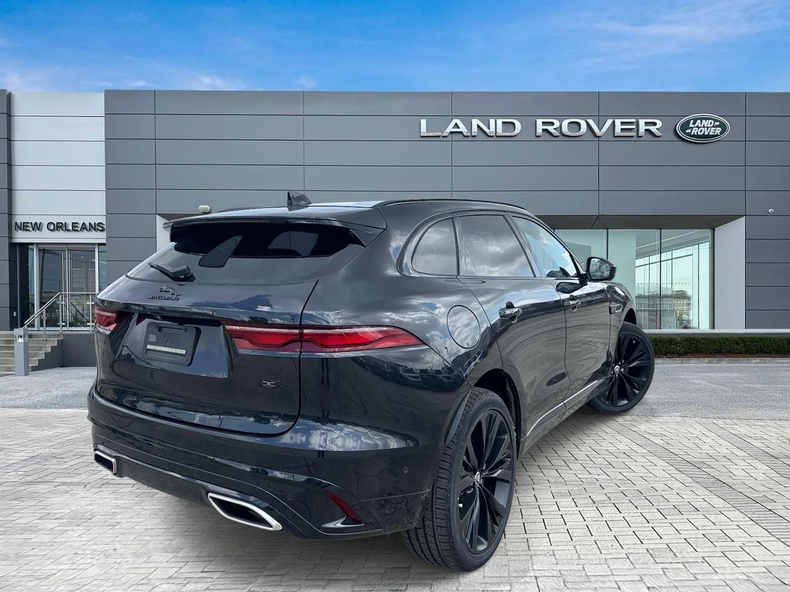 New 2026 Santorini Black Jaguar P400 R-Dynamic S image 5
