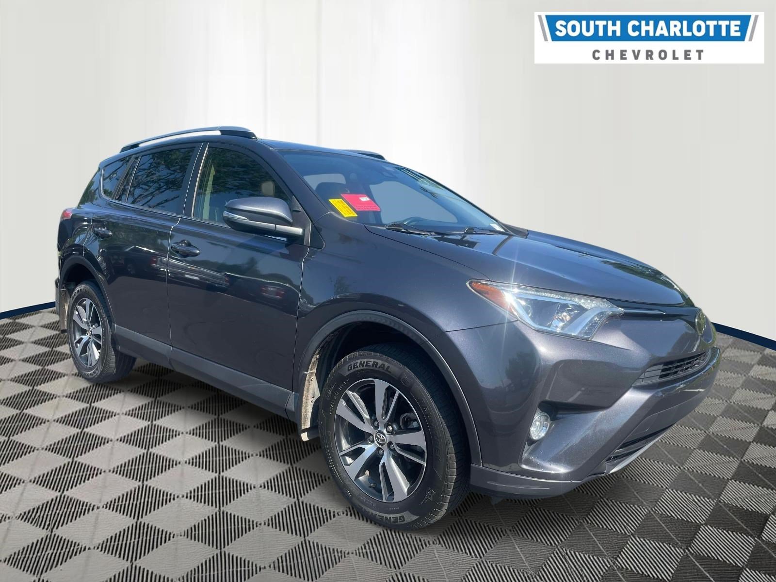 Used 2017 Gray Toyota XLE image 3