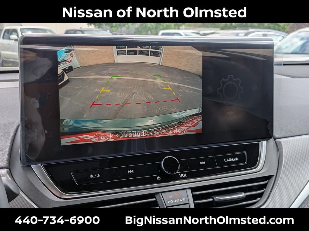 New 2026 Green Metallic Nissan 2.5 SR image 15