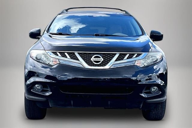 Used 2011 Black Nissan SL image 3