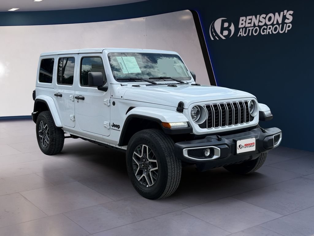 Used 2025 White Jeep Sahara image 7