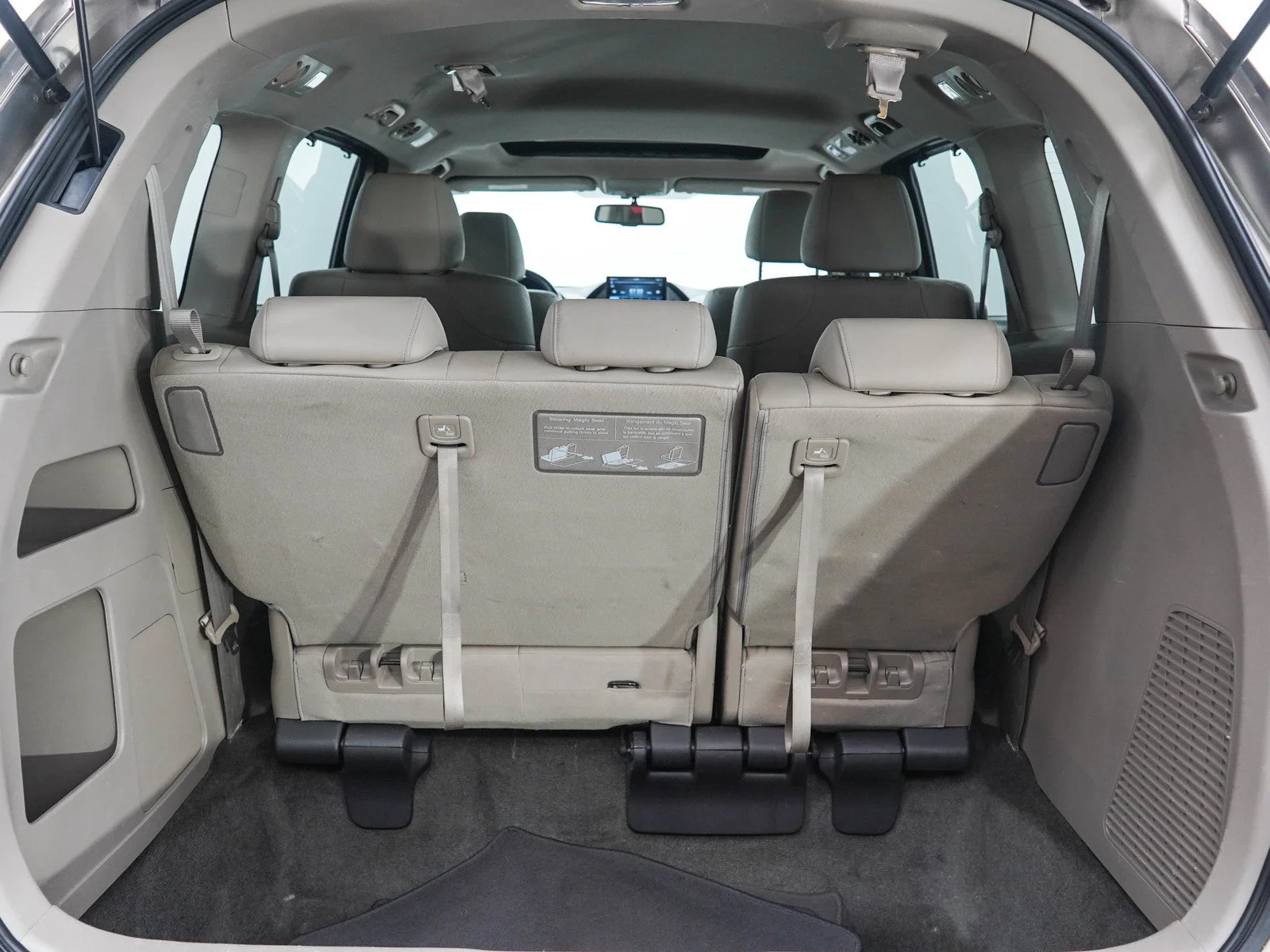 Used 2013  Honda FWD image 9