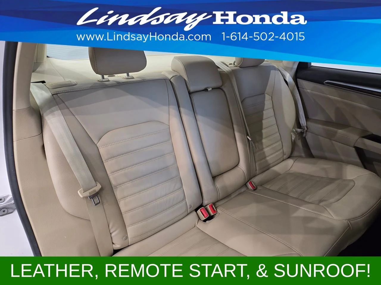 Used 2014 White Platinum Clearcoat Metallic Ford SE image 11