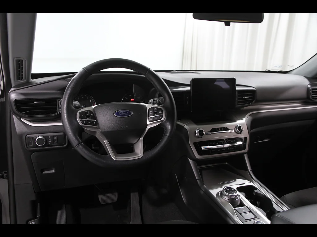 Used 2022 Agate Black Ford XLT image 6